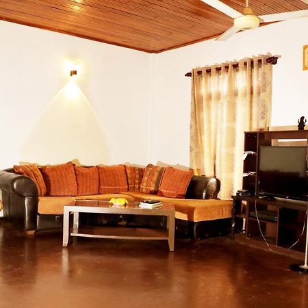 Ariyadasa Guest House Galle Buitenkant foto