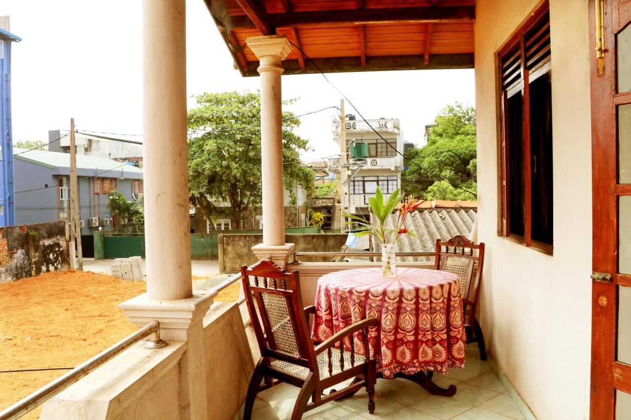 Ariyadasa Guest House Galle Buitenkant foto