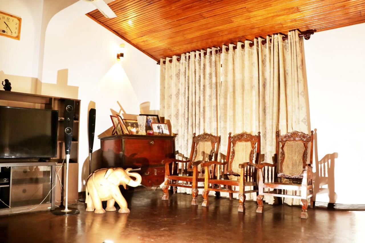 Ariyadasa Guest House Galle Buitenkant foto